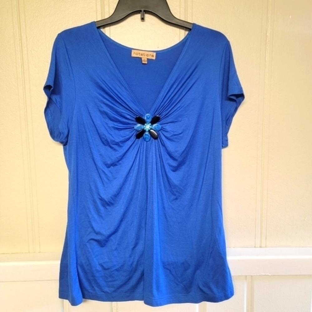 Notations Flower Accent‎ Knit Blouse